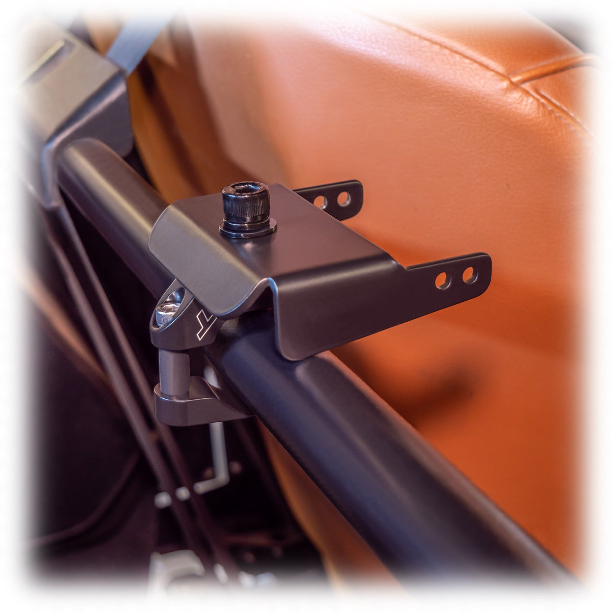 Air Pumper Bracket, Universal