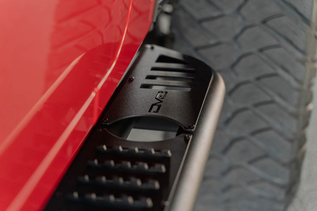 2007-2018 4-Door Jeep Wrangler JK | OE Plus Side Steps