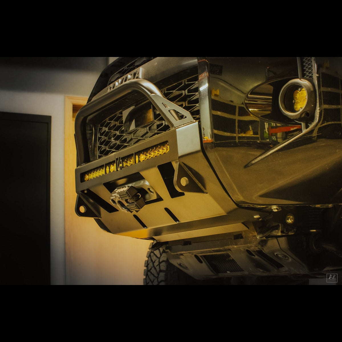 4Runner Lo-Pro Winch Bumper / 5th Gen / 2014-2024