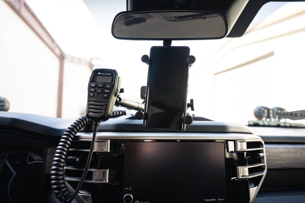 2022+ Toyota Tundra & 2023 Sequoia Digital Device Dash Mount
