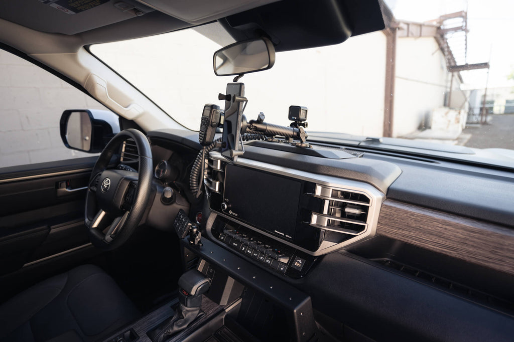 2022+ Toyota Tundra & 2023 Sequoia Digital Device Dash Mount