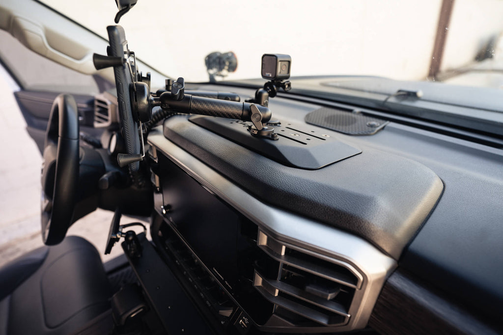 2022+ Toyota Tundra & 2023 Sequoia Digital Device Dash Mount