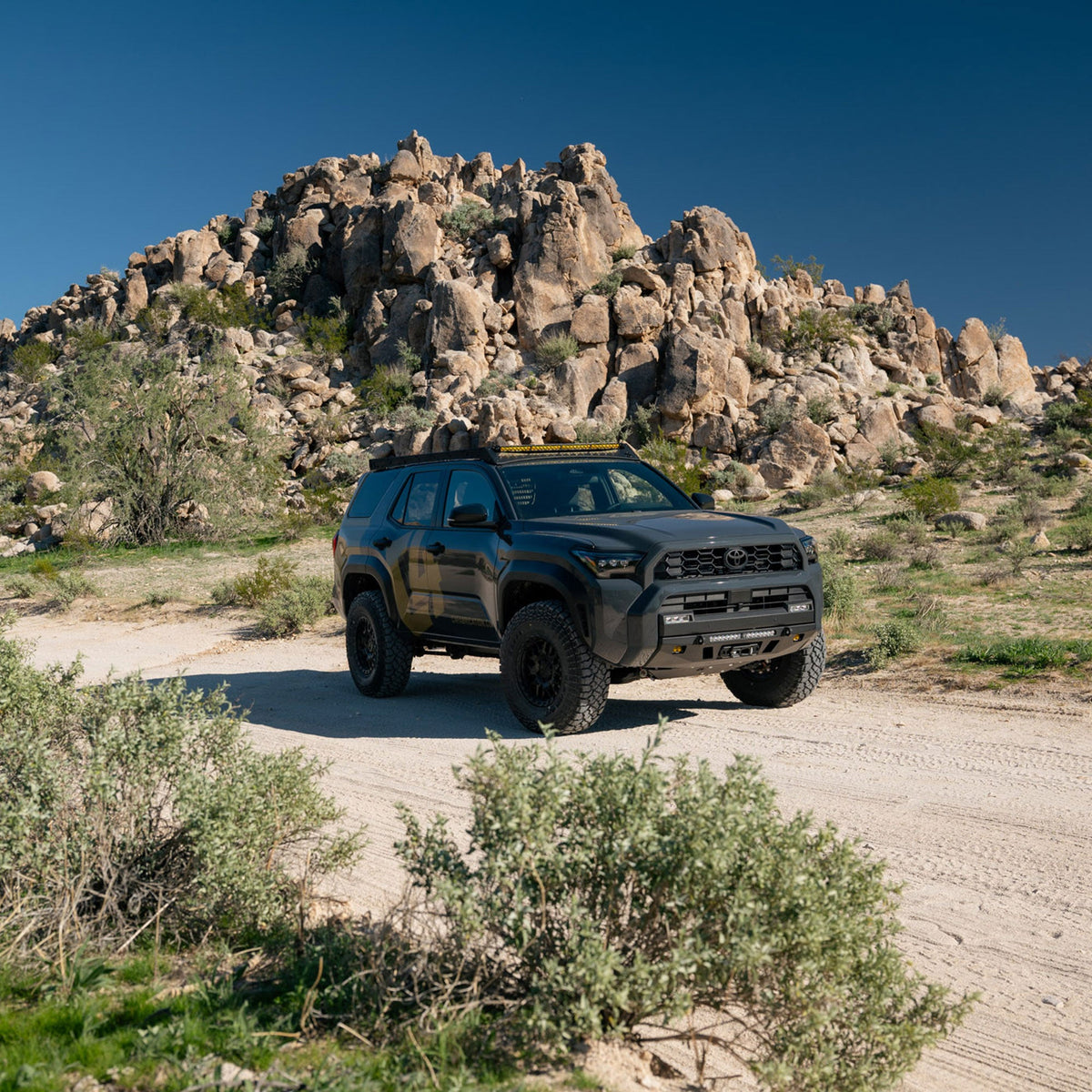 4Runner Roof Rack with Optional Light Bar Mount / 6th Gen / 2025+