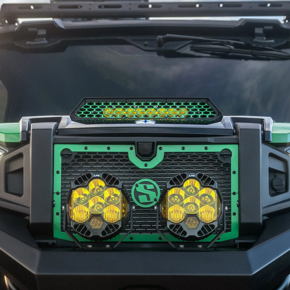 Polaris Xpedition Hood Mounted Light Bar Scoop