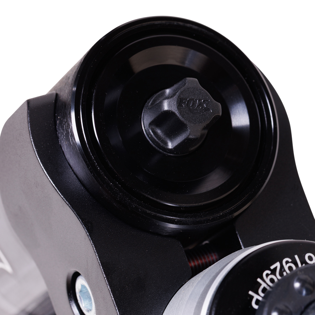 INEOS GRENADIER | 2.0 PERFORMANCE SERIES