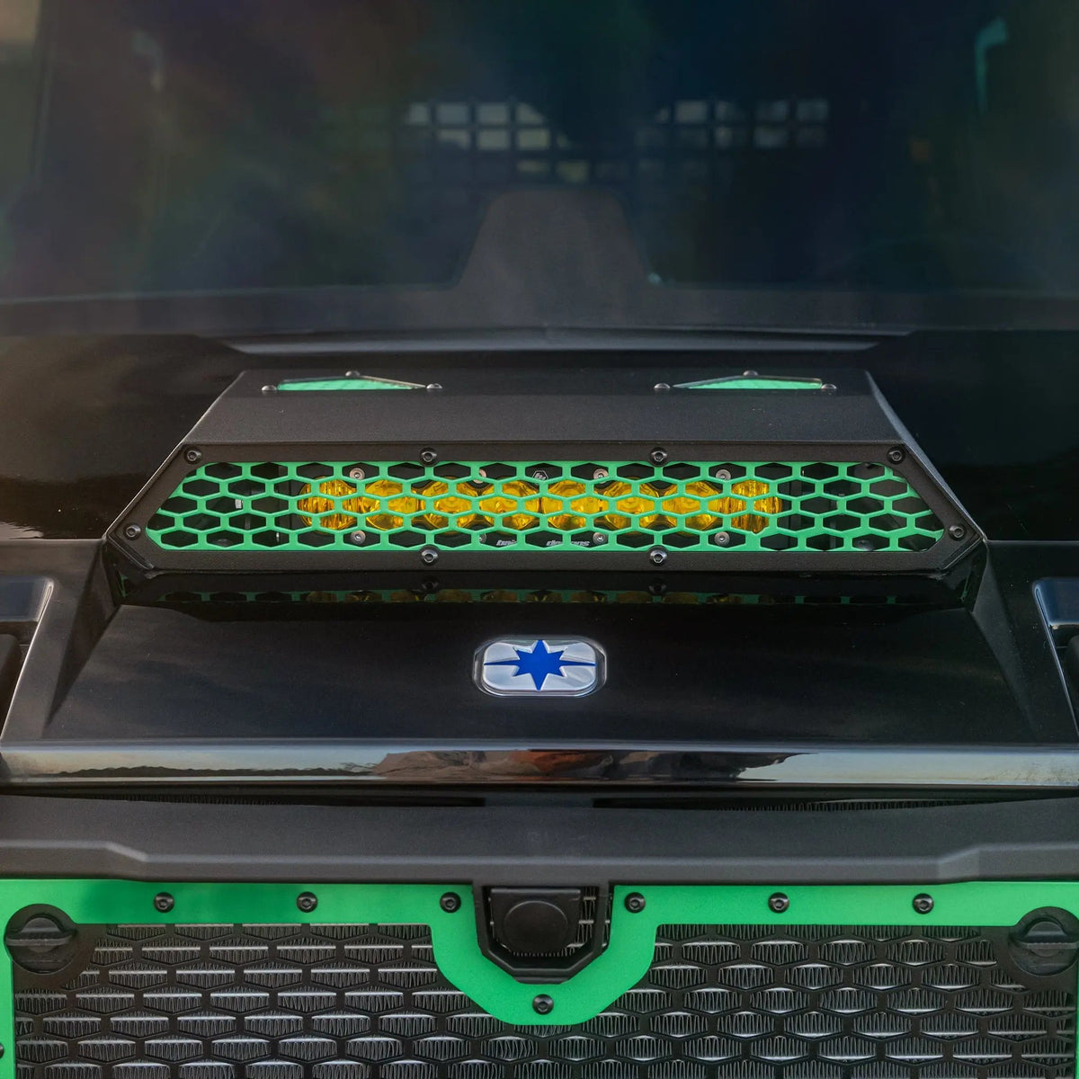 Polaris Xpedition Hood Mounted Light Bar Scoop