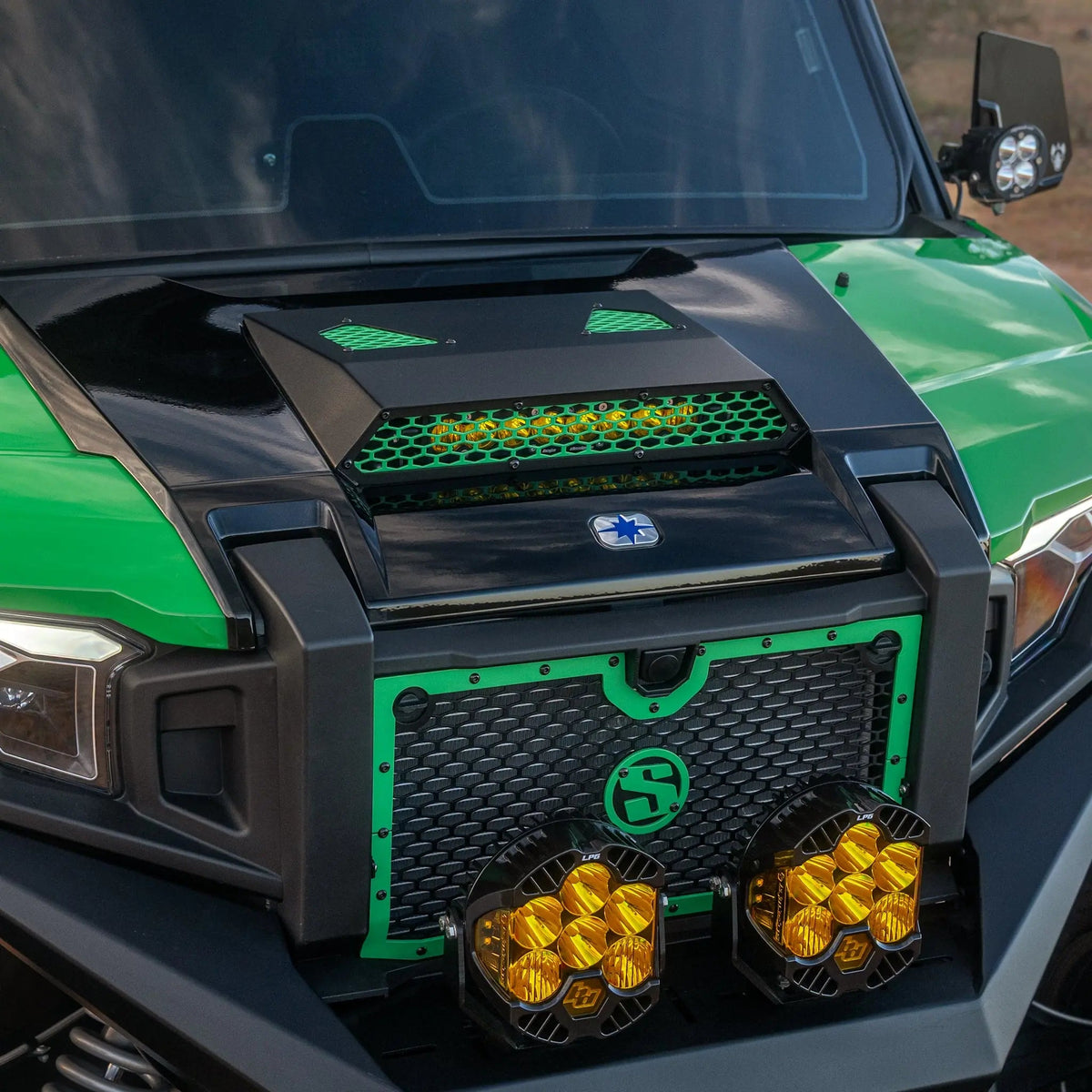 Polaris Xpedition Hood Mounted Light Bar Scoop