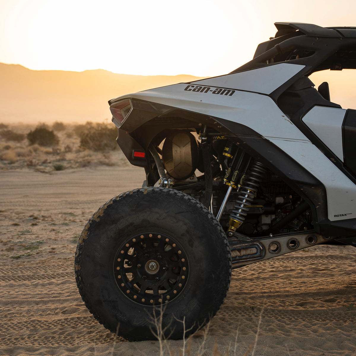 Can-Am Maverick R MAX Dual Shock Conversion Rear Baja Race Trailing Arm | AVID Racing