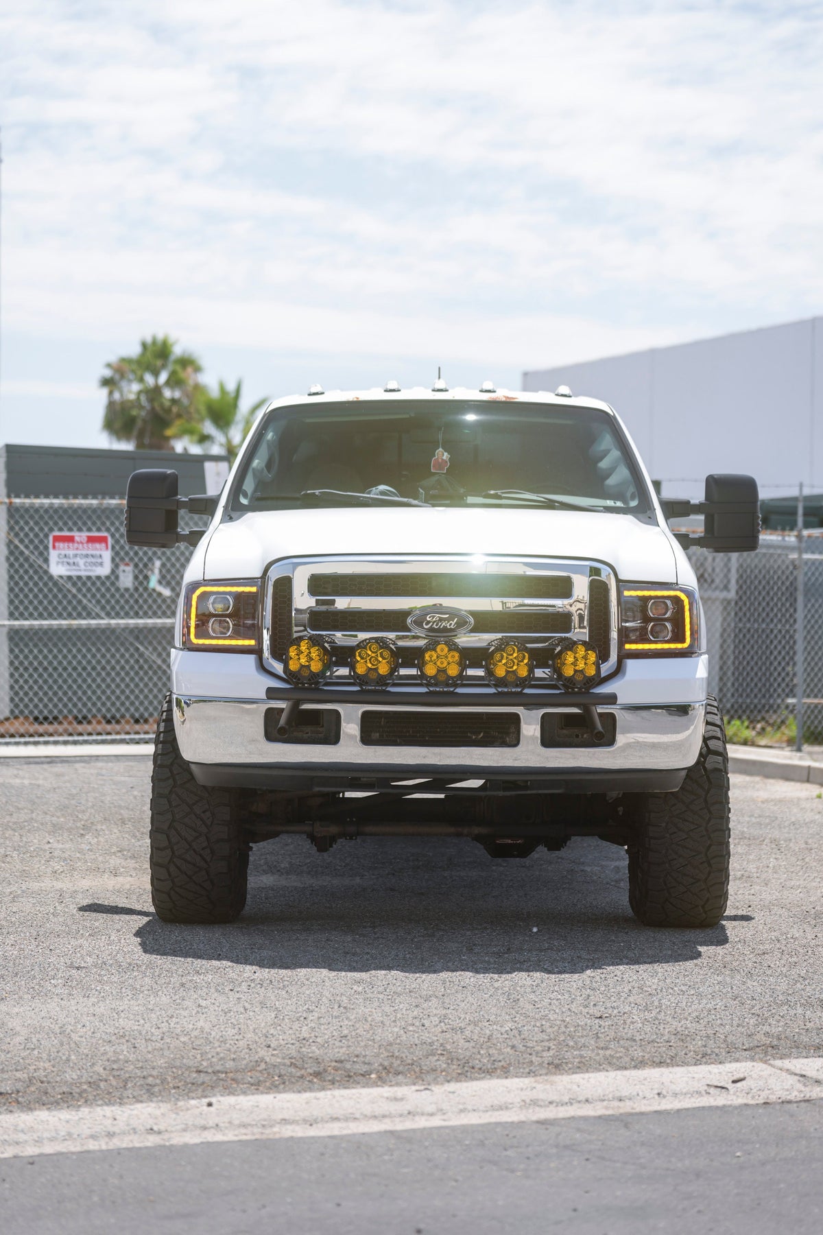 Alpha Rex 05-07 Ford Super Duty LUXX-Series LED Projector Headlights Black