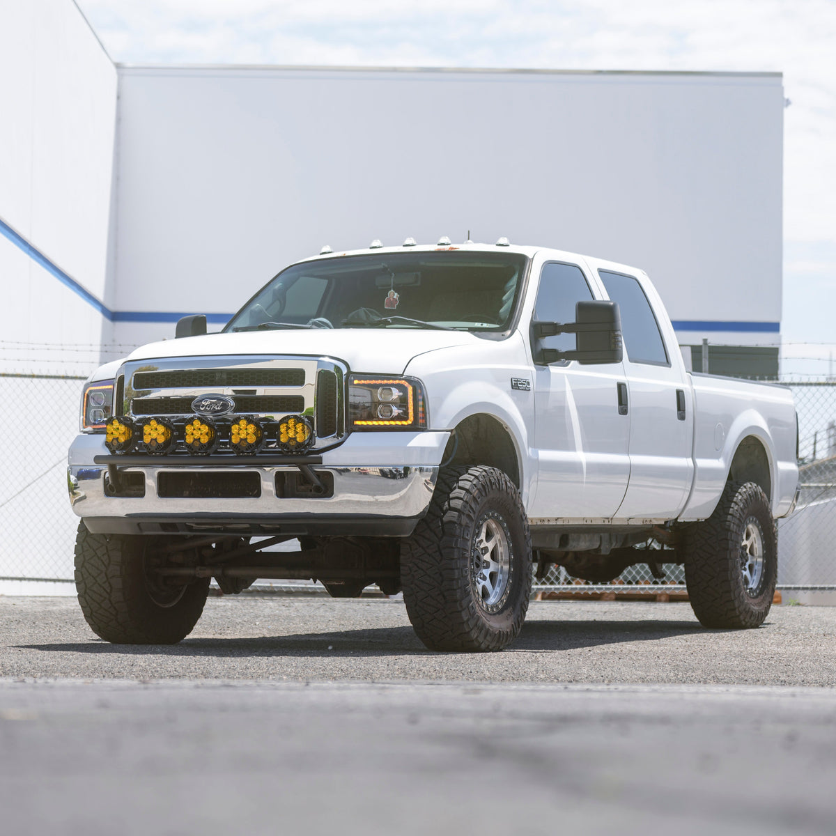 Alpha Rex 05-07 Ford Super Duty LUXX-Series LED Projector Headlights Black