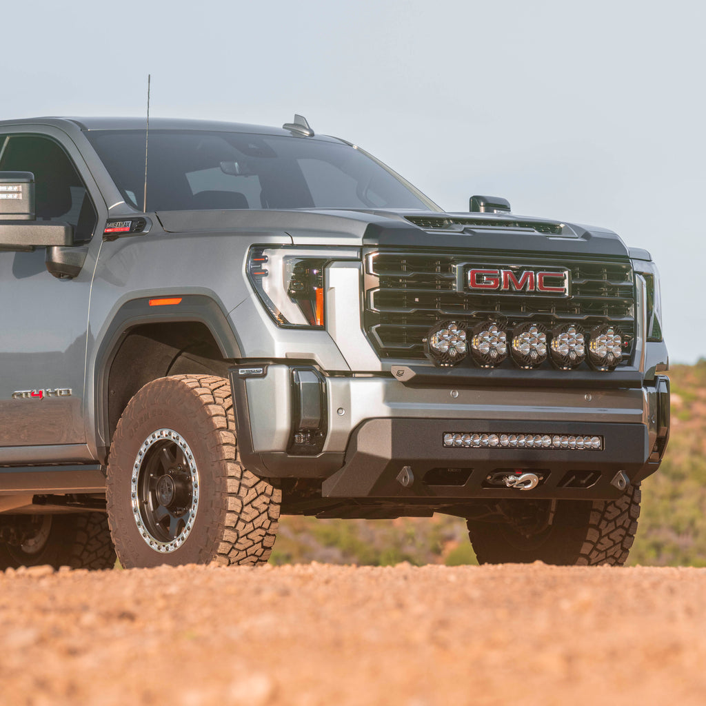 Chassis Unlimited 2020-Current GMC/Chevy HD Chase Light Mount – Front Curved Pod / Light Nerf Bar