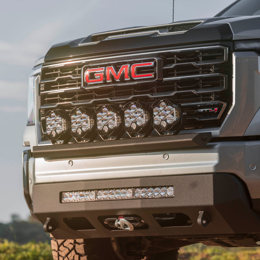 Chassis Unlimited 2020-Current GMC/Chevy HD Chase Light Mount – Front Curved Pod / Light Nerf Bar