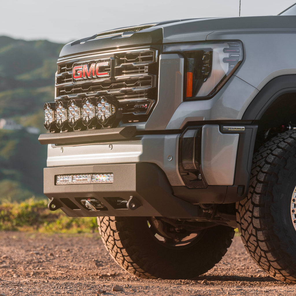 Chassis Unlimited 2020-Current GMC/Chevy HD Chase Light Mount – Front Curved Pod / Light Nerf Bar
