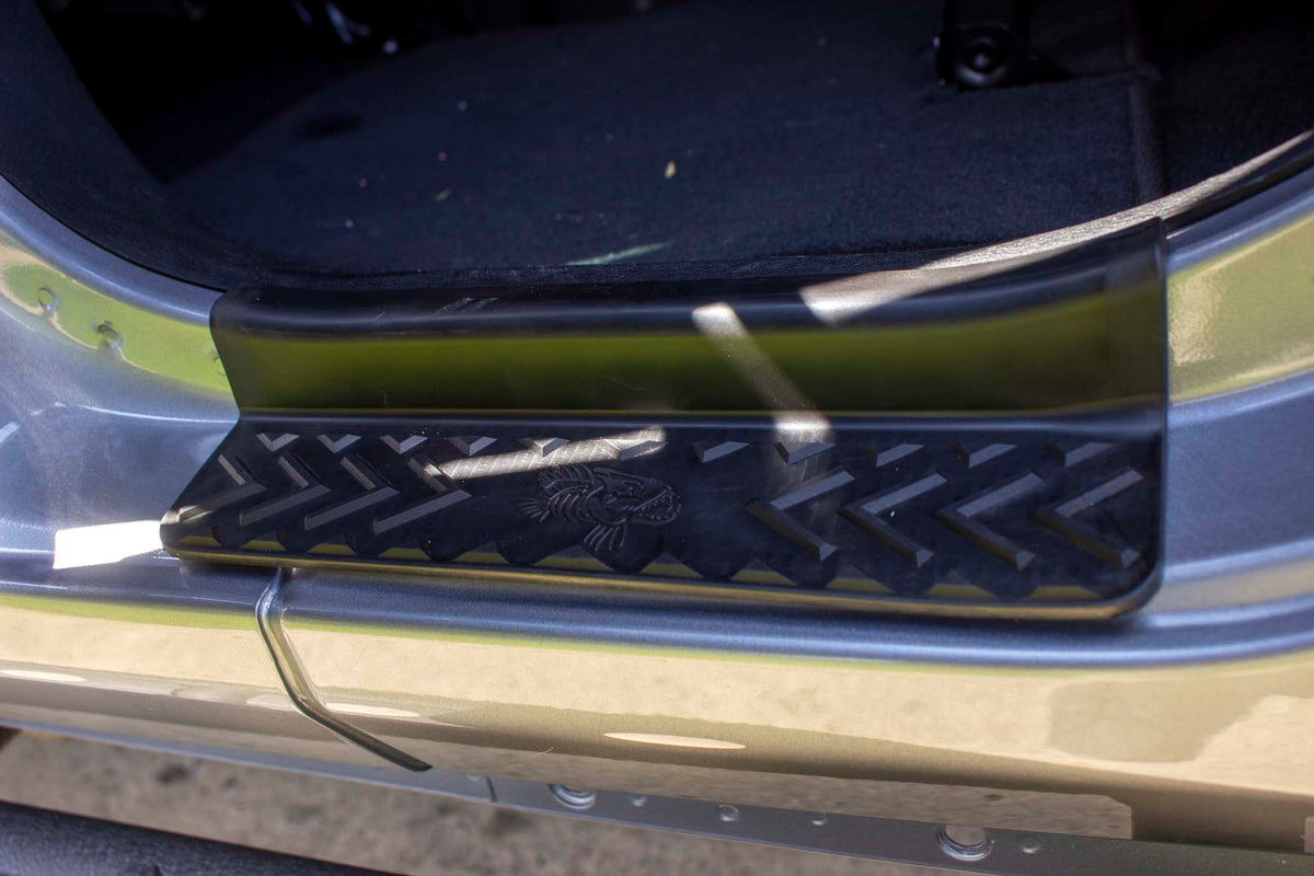 Fishbone Offroad Entry Guards for 2018 & Up Wrangler Unlimited JLU FB15111