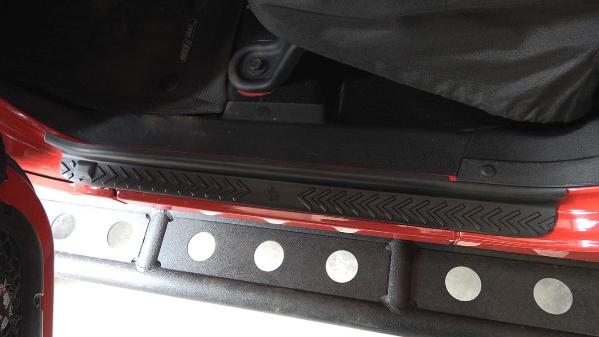 Fishbone Offroad Door Entry Guards For 2007-2018 Jeep Wrangler Unlimited FB15461