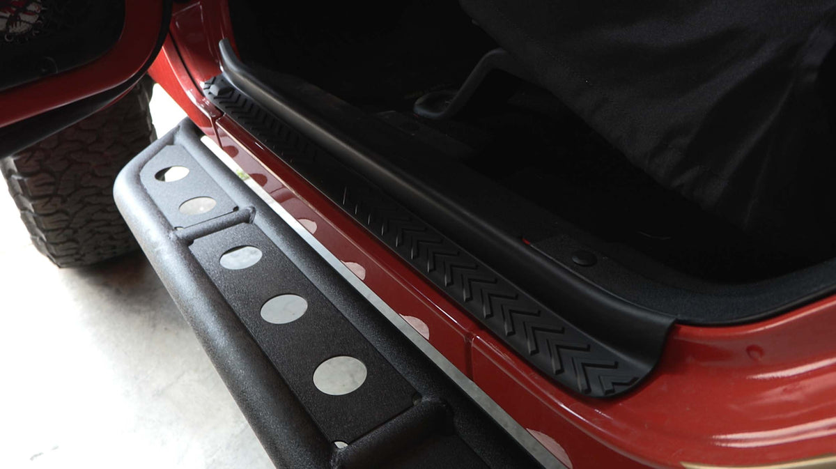 Fishbone Offroad Door Entry Guards For 2007-2018 Jeep Wrangler Unlimited FB15461