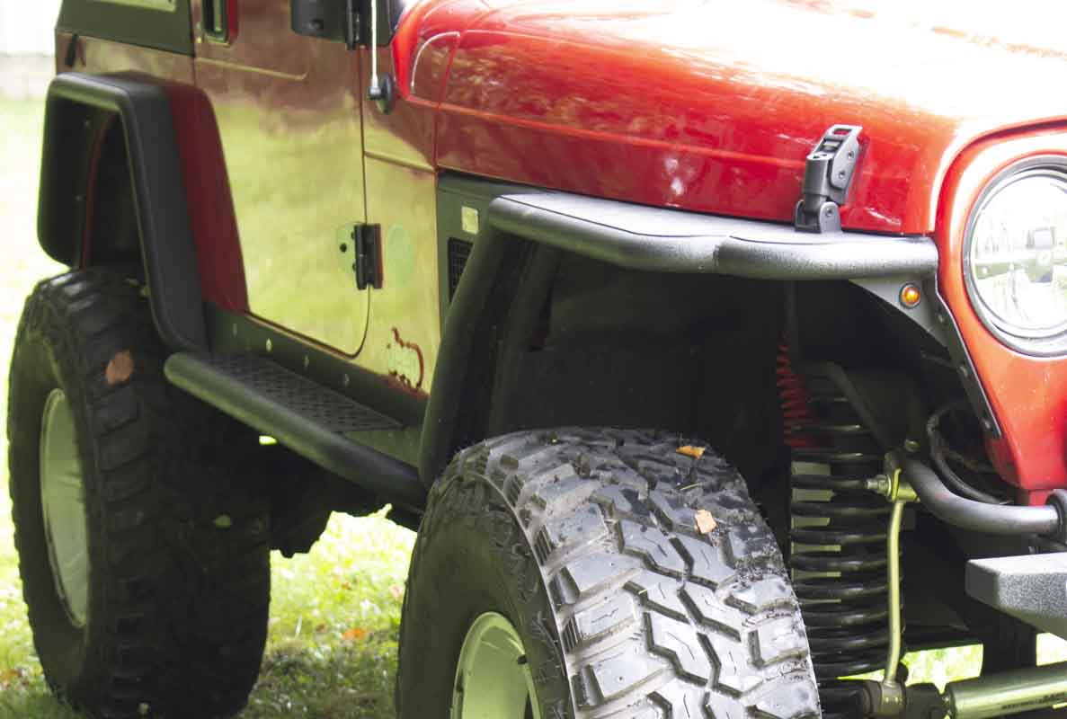 Fishbone Offroad Rock Slider with Tube Step for 2004-2006 Jeep Wrangler Unlimited FB23085