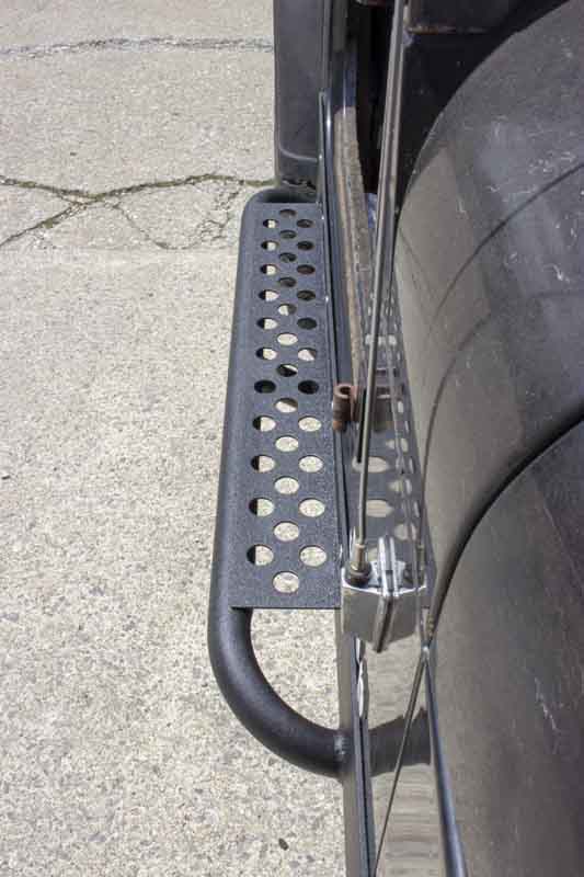 Fishbone Offroad Rock Slider with Tube Step for 1987-1995 Jeep Wrangler FB23115