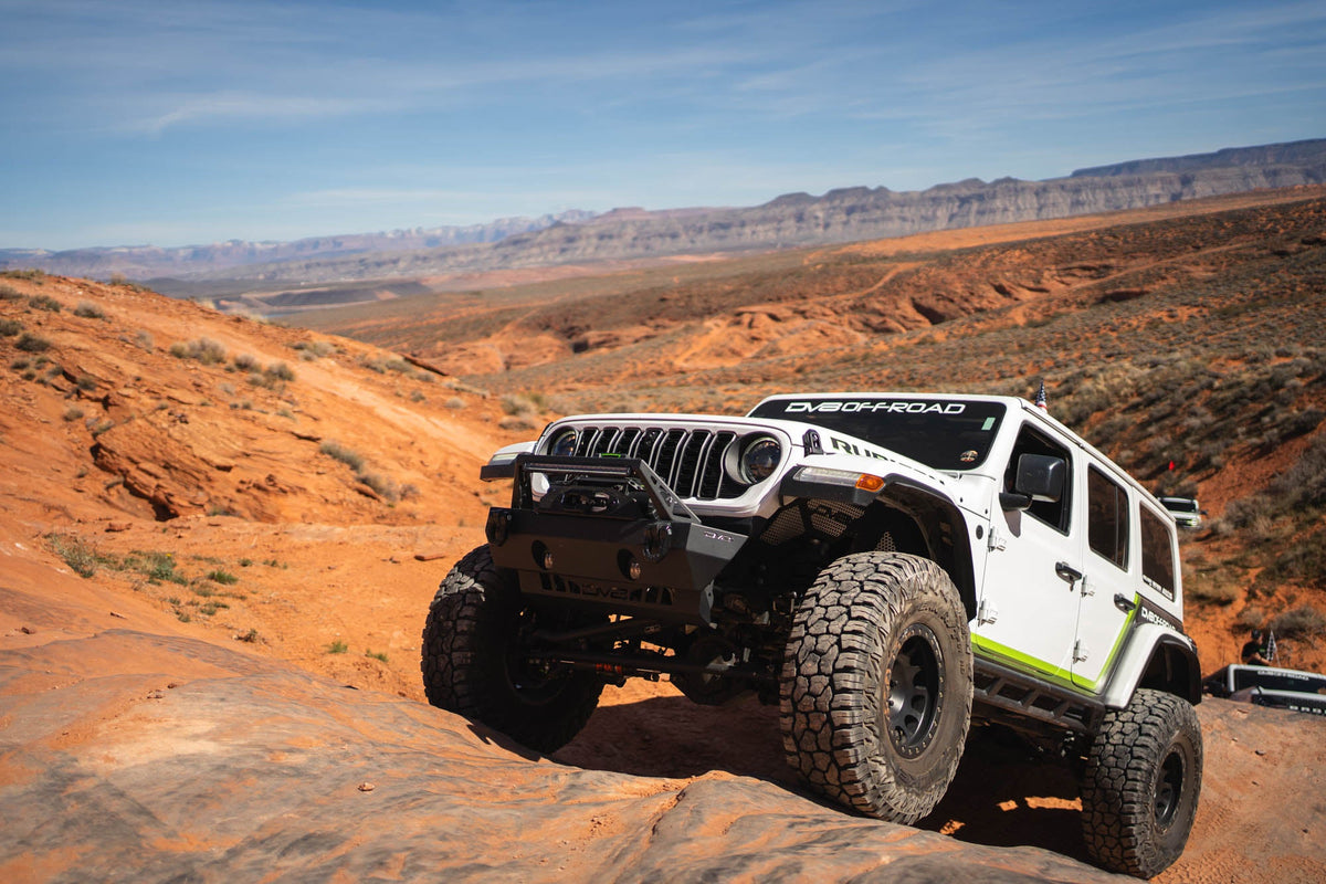 2007-2026 Jeep Wrangler & Gladiator | FS-25 Stubby Front Bumper