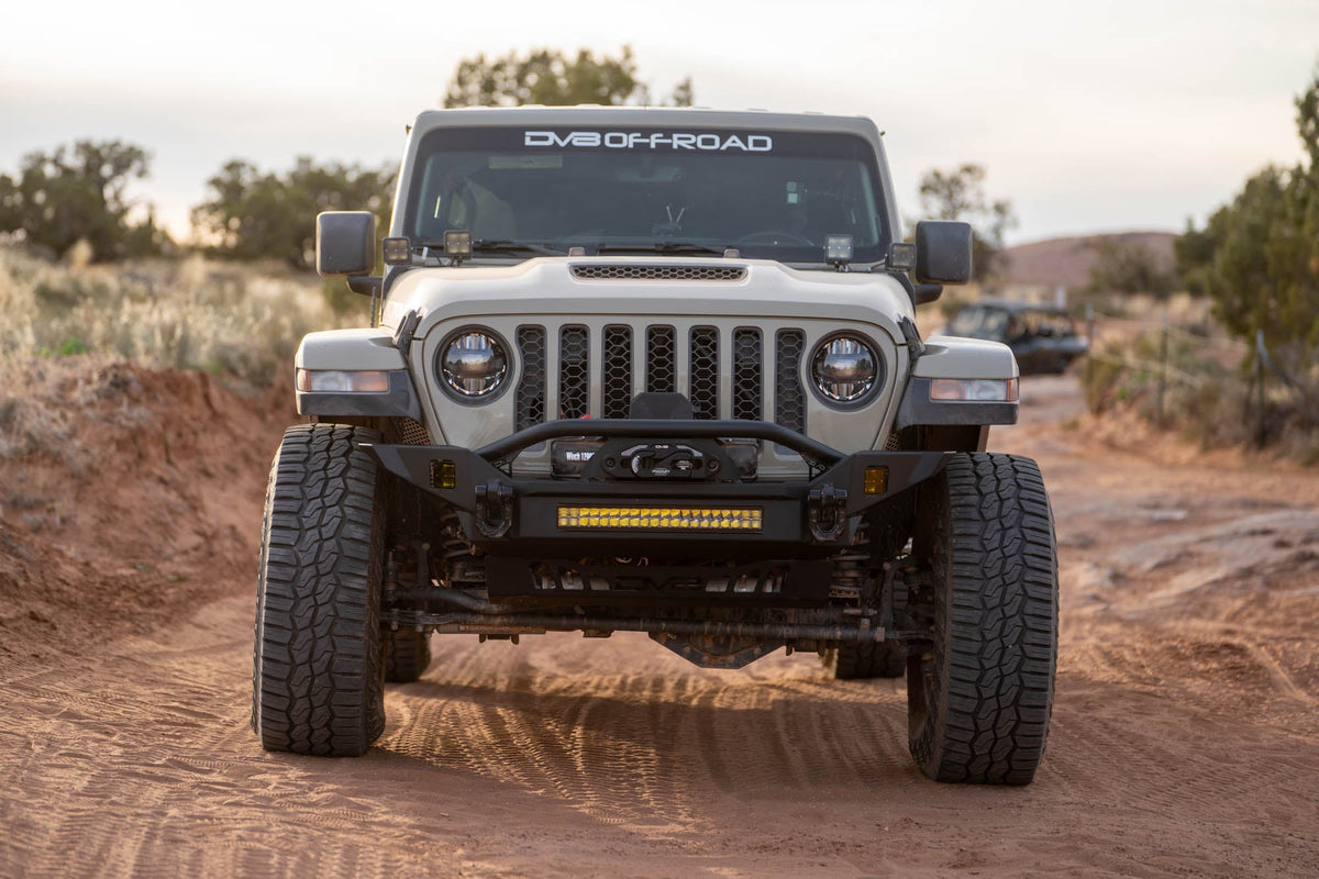 2007-2026 Jeep Wrangler JK/JL & Gladiator JT | FS-7 Mid-Width Winch Front Bumper