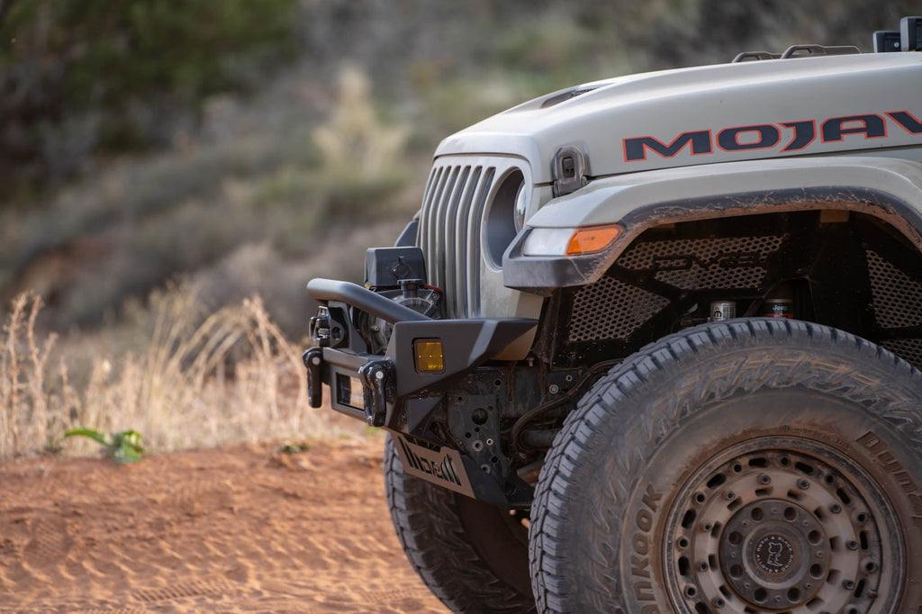 2007-2026 Jeep Wrangler JK/JL & Gladiator JT | FS-7 Mid-Width Winch Front Bumper