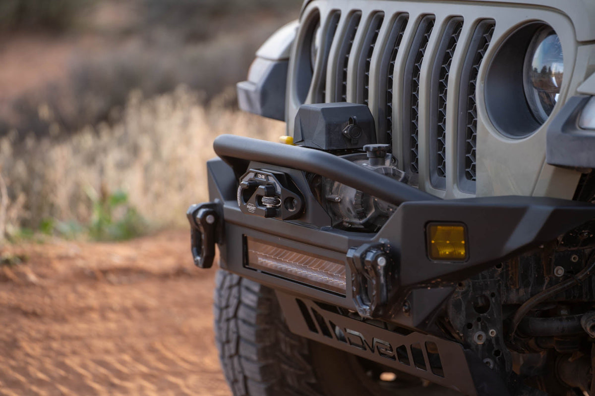 2007-2026 Jeep Wrangler JK/JL & Gladiator JT | FS-7 Mid-Width Winch Front Bumper
