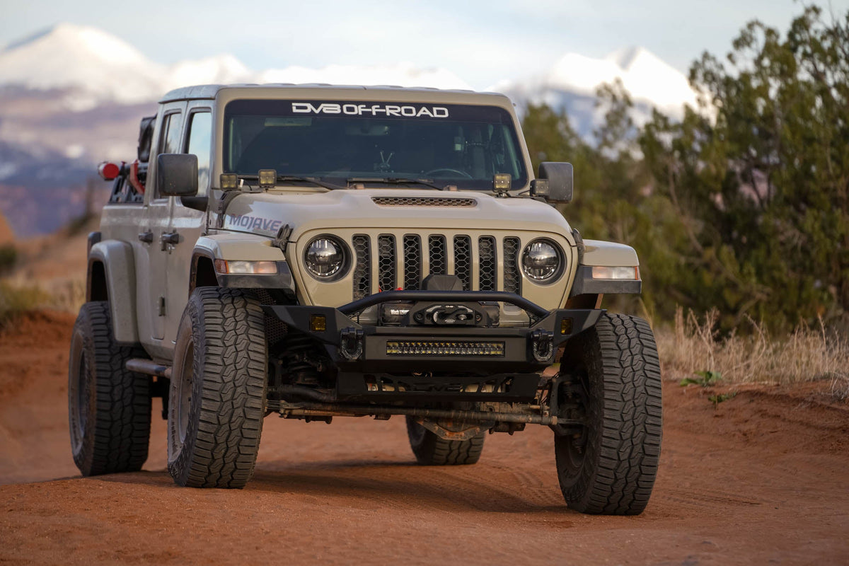 2007-2026 Jeep Wrangler JK/JL & Gladiator JT | FS-7 Mid-Width Winch Front Bumper