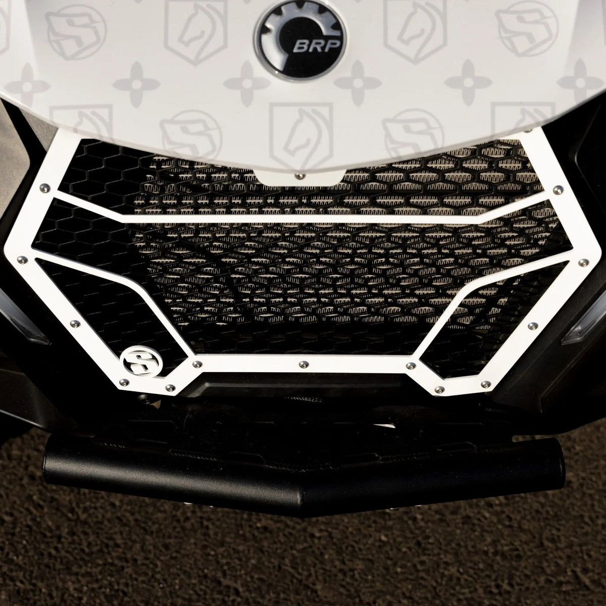 Can-Am Maverick R Front Grille Kit