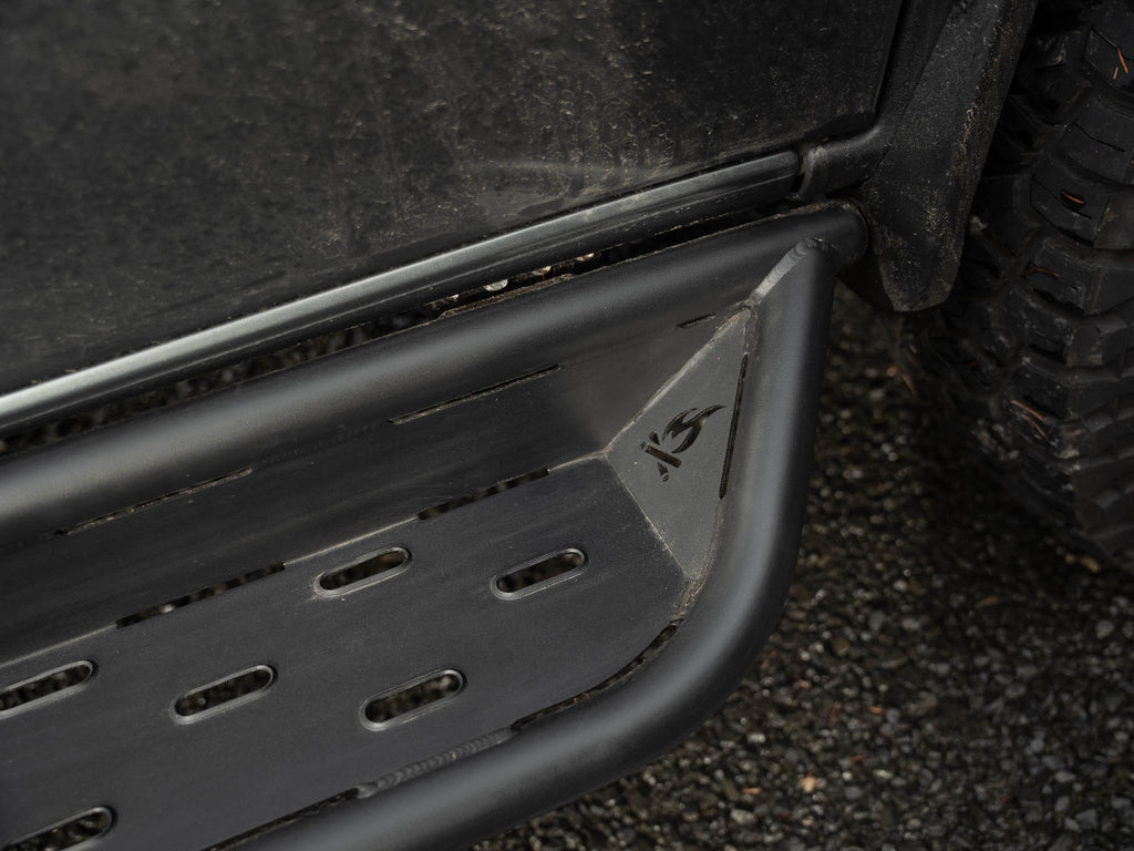 Winnebago Ekko Sprinter Side Steps