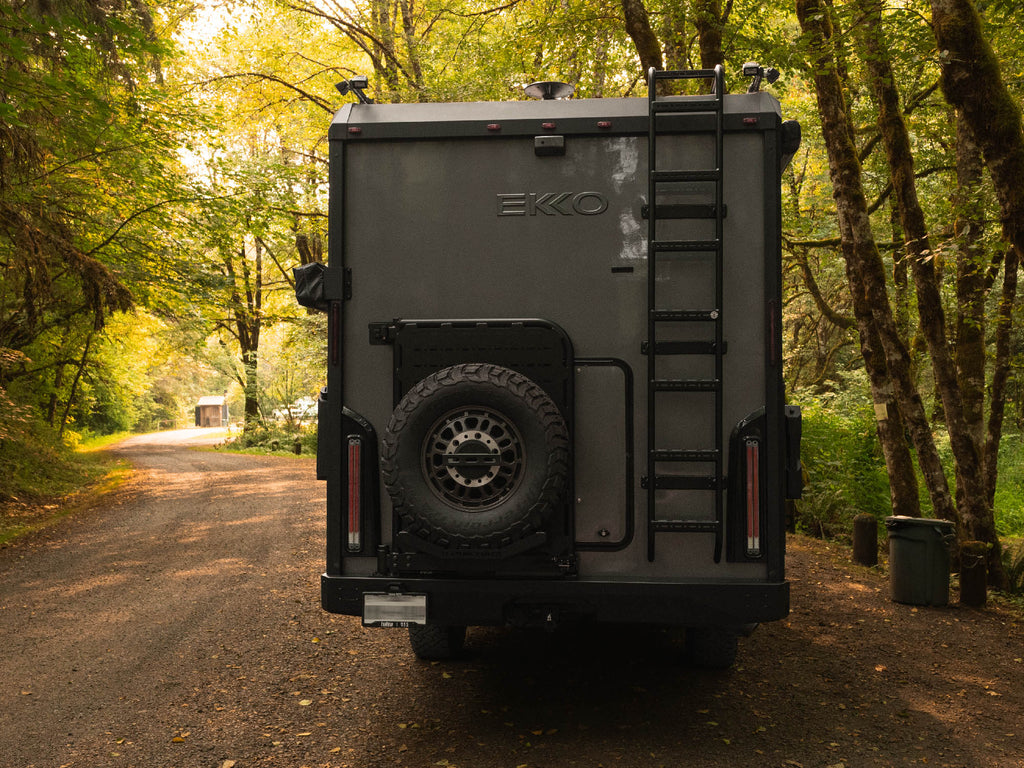 Winnebago Ekko Rear Bumper, Ladder, & Carrier Swing-Out System