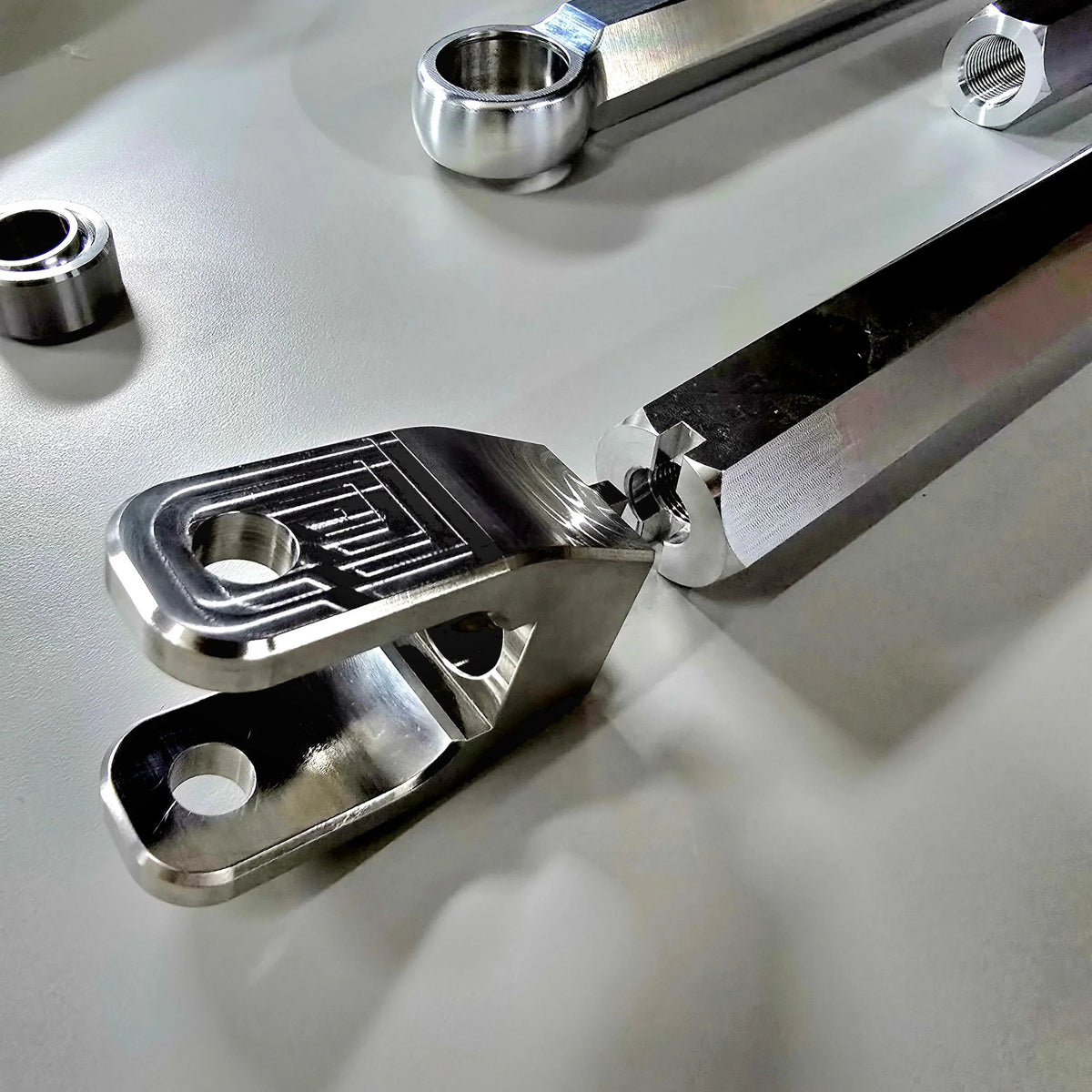 Polaris Pro R 7075-T6 Billet Aluminum Toe Link Kit | AVID Racing