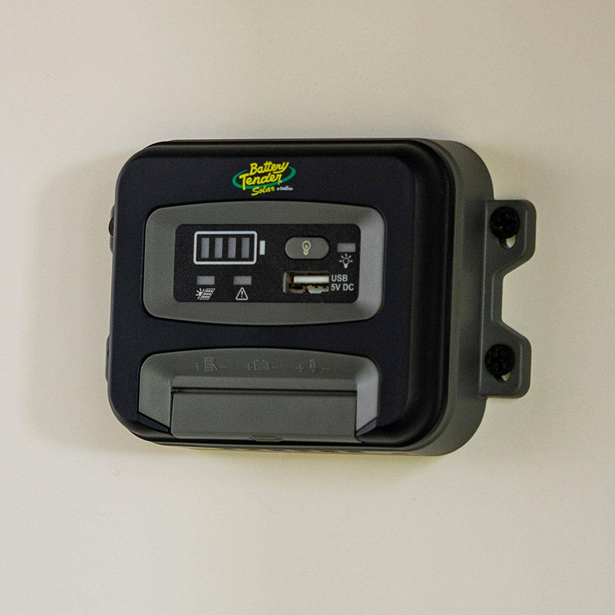 10 AMP, 12V/24V PWM Solar Charge Controller