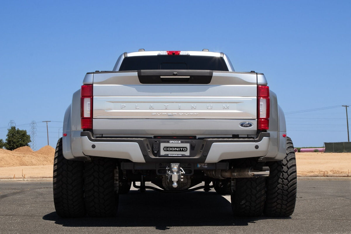 Cognito 2-Inch Performance Leveling Kit With Fox PS 2.0 IFP Shocks For 17-24 Ford Super Duty F-450 Trucks