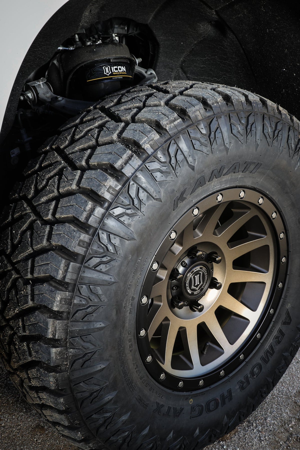 ICON 2019-2026 Chevrolet Silverado 1500/GMC Sierra 1500, 2.375-3.75" Lift, Stage 3 EXP Suspension System, Tubular