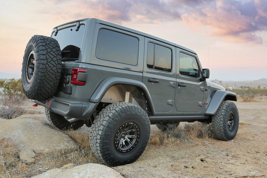 Rear Inner Fenders – FTS24272