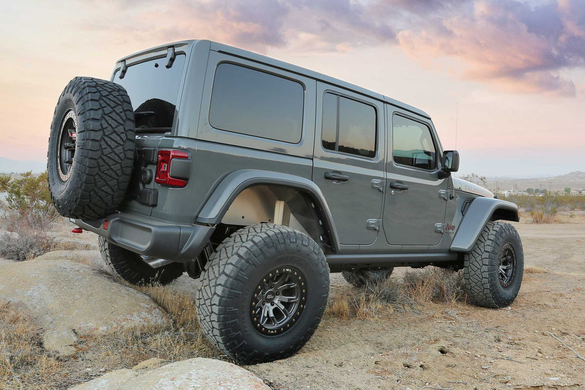 Rear Inner Fenders – FTS24272