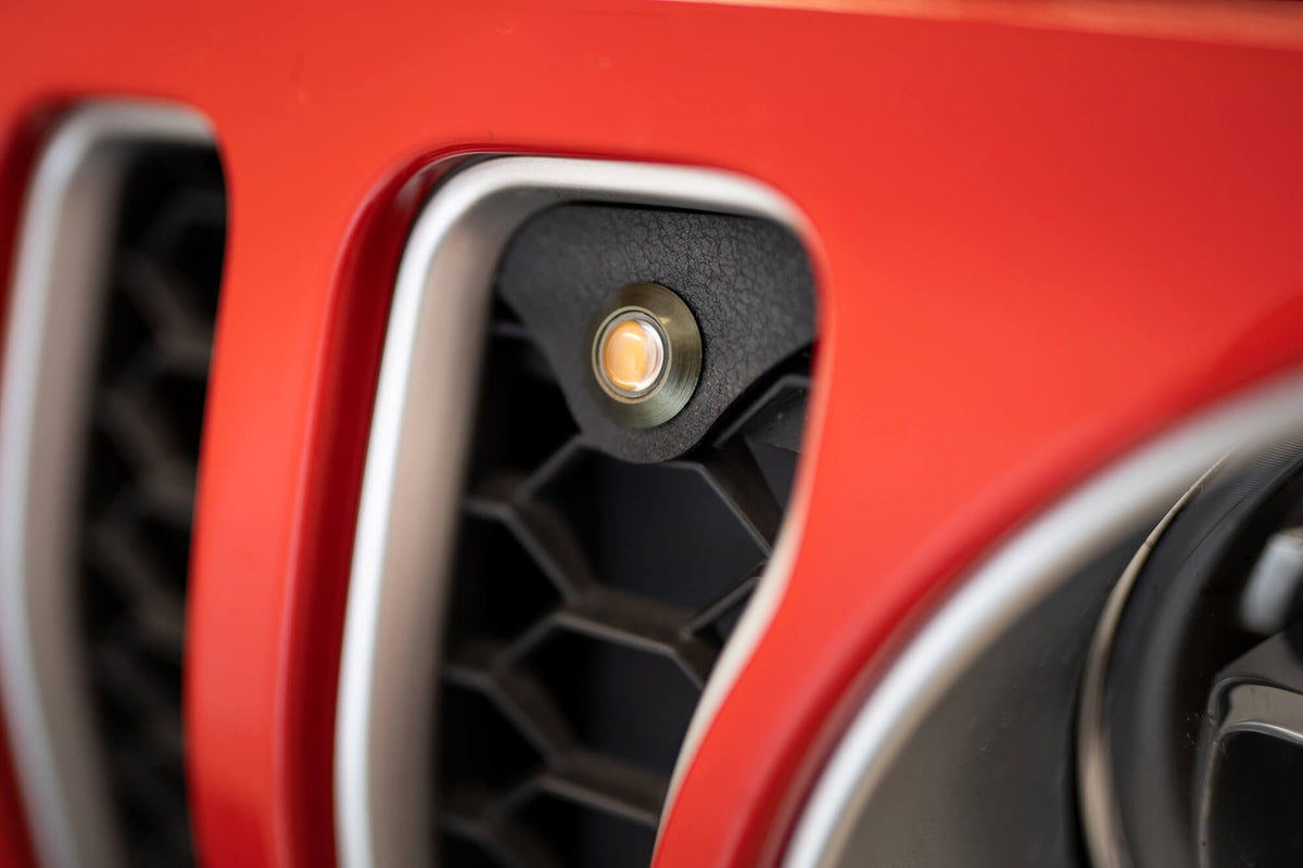2018-2023 Jeep Wrangler JL Amber Grille Lights