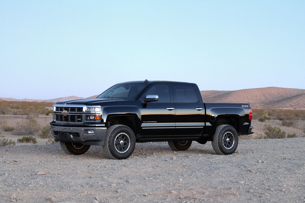 3″ Ball Joint UCA Lift Kit w/ Rear Stealth Shocks – K1070M