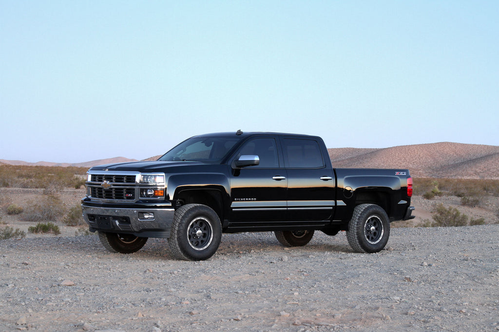 3″ Uniball UCA Lift Kit w/ Front Dirt Logic 2.5 Coilovers & Rear Dirt Logic 2.25 Shocks – K1063DL
