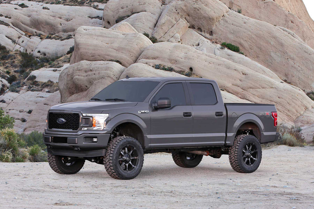6″ Performance System w/ Front Dirt Logic 2.5 Coilovers & Rear Dirt Logic Shocks – K2195DL