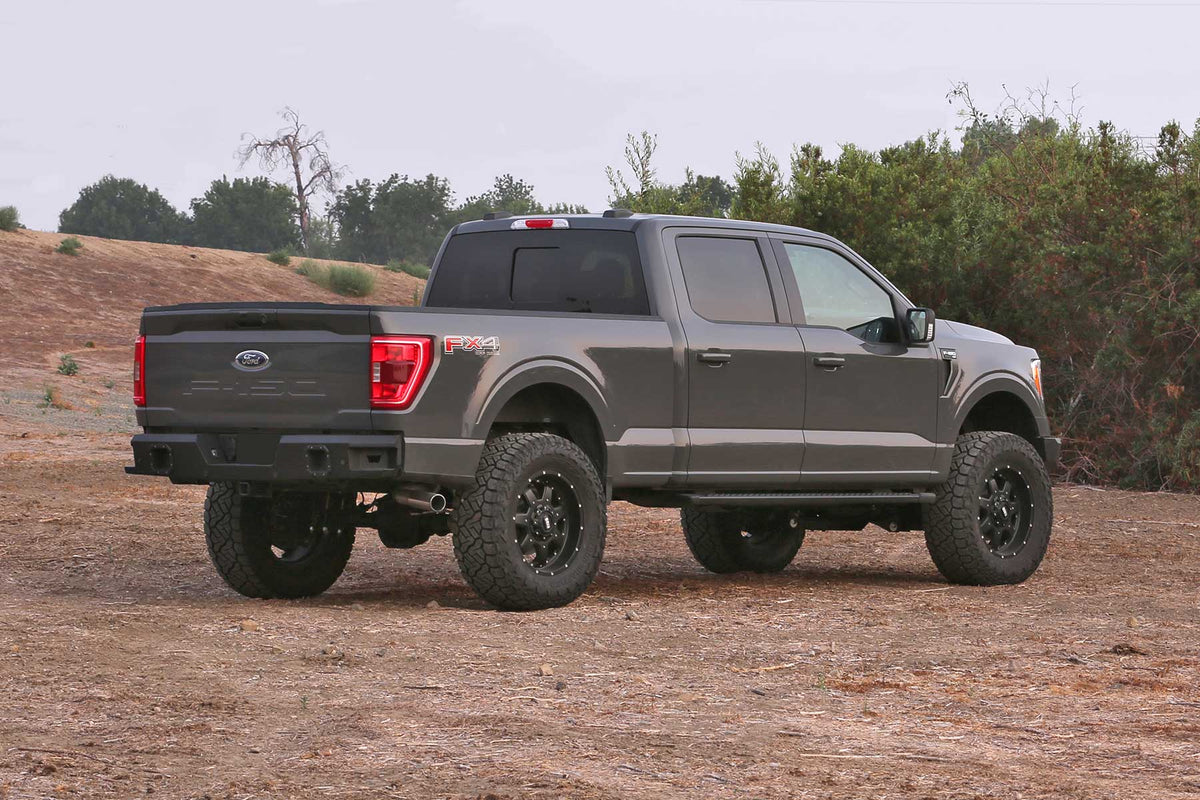 6″ Lift Kit w/ Front Dirt Logic 2.5 Coilovers & Rear Dirt Logic Shocks – K2372DL