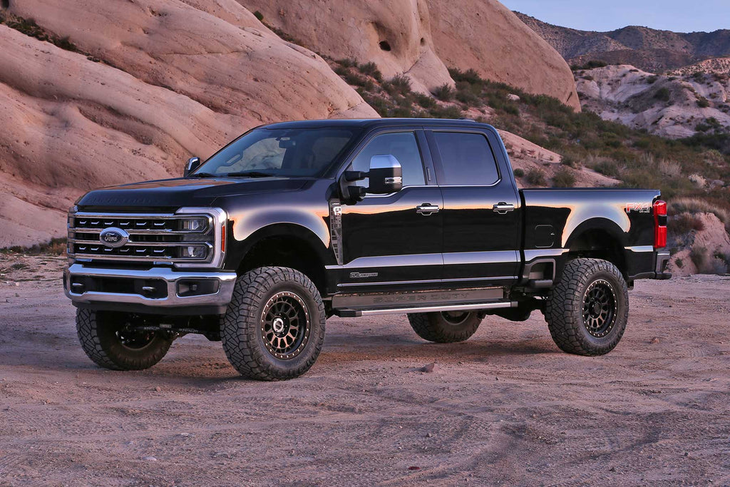6″ 4 Link Lift Kit – Front Dirt Logic 2.25 Resi Shocks & Rear Dirt Logic 2.25 Shocks – K2418DL
