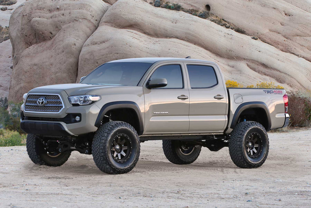 6″ Performance System w/ Front Dirt Logic 2.5 Resi Coilovers &amp; Rear Dirt Logic Resi Shocks – K7049DL